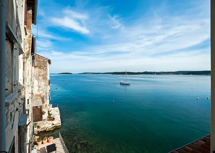 Lejlighed Sea View - Sunrise And Maremonte Rovinj